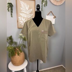 FIGS Technical Collection Scrub Top XL Olive Green V-Neck Pocket Medical